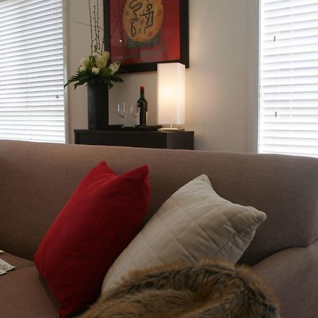 Encore Apartments บาเทิร์สต์ ห้อง รูปภาพ