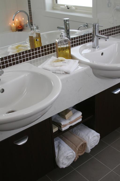 Encore Apartments บาเทิร์สต์ ห้อง รูปภาพ